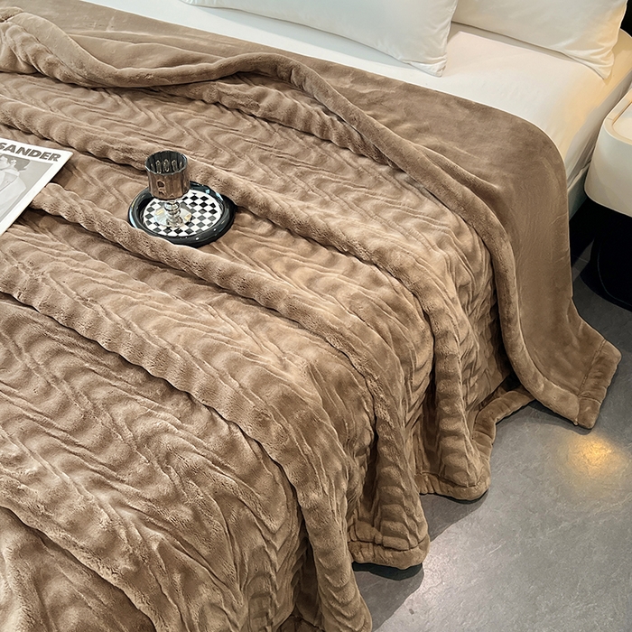 91家纺网 家纺一手货源 找家纺 凯轩毛毯网销专供 2025新款水波纹精品婚庆云毯毛毯 水波纹-咖啡棕