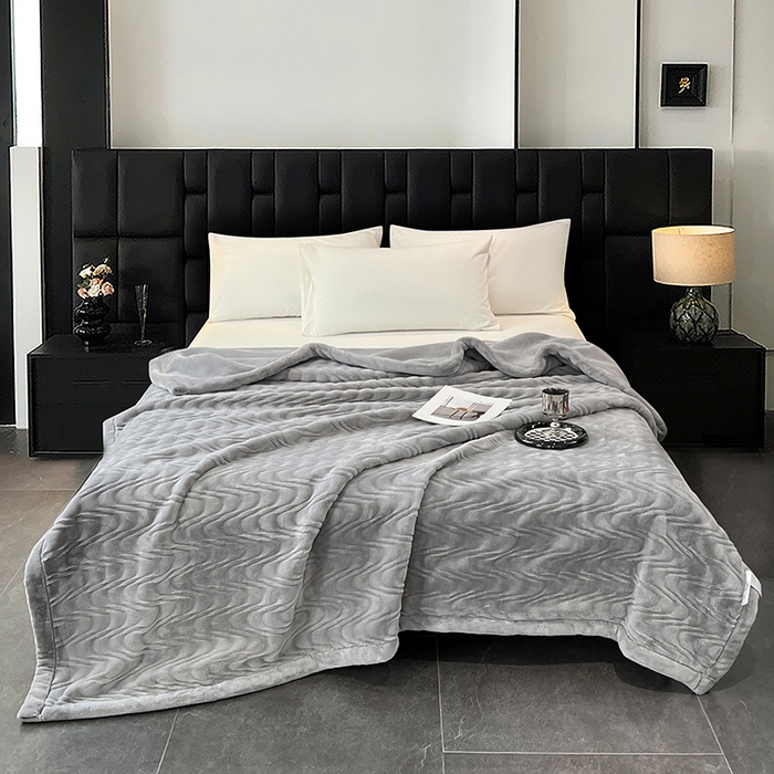 91家纺网 家纺一手货源 找家纺 凯轩毛毯网销专供 2025新款水波纹精品婚庆云毯毛毯 水波纹-银石灰