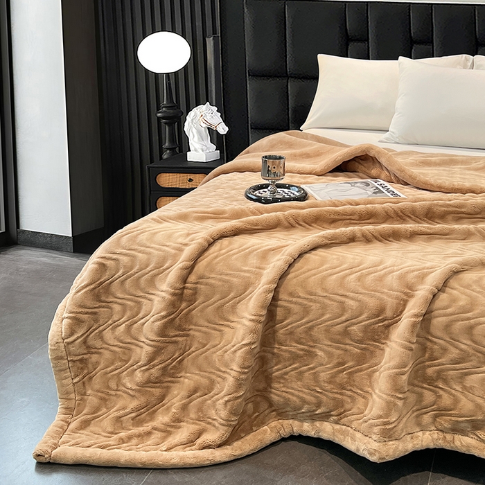 91家纺网 家纺一手货源 找家纺 凯轩毛毯网销专供 2025新款水波纹精品婚庆云毯毛毯 水波纹-奶茶色