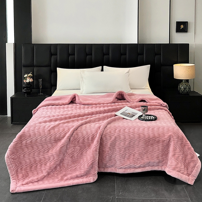 91家纺网 家纺一手货源 找家纺 凯轩毛毯网销专供 2025新款水波纹精品婚庆云毯毛毯 水波纹-珊瑚粉