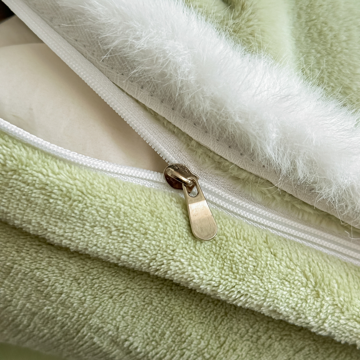 91家纺网 家纺一手货源 找家纺 梓之赫 2025新款A类高密度雪貂绒四件套 玛瑙绿