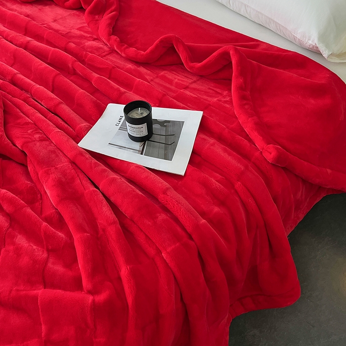 91家纺网 家纺一手货源 找家纺 凯轩毛毯网销专供 2025新款方格精品婚庆云毯毛毯 方格-朱砂红