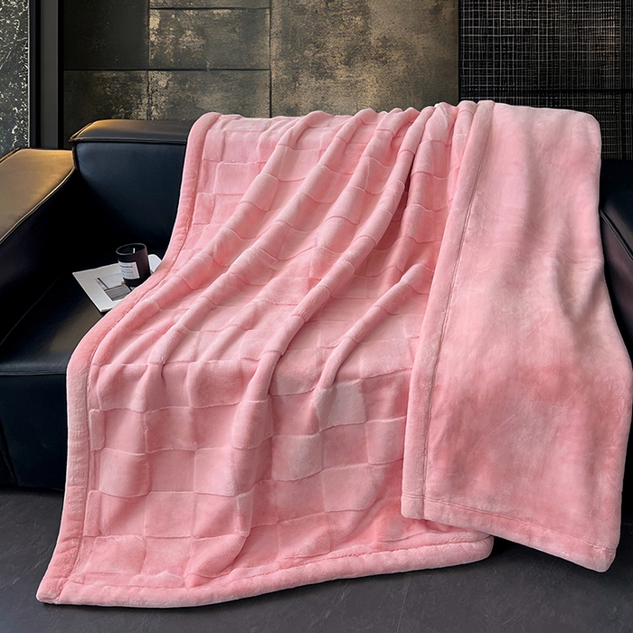 91家纺网 家纺一手货源 找家纺 凯轩毛毯网销专供 2025新款方格精品婚庆云毯毛毯 方格-樱花粉