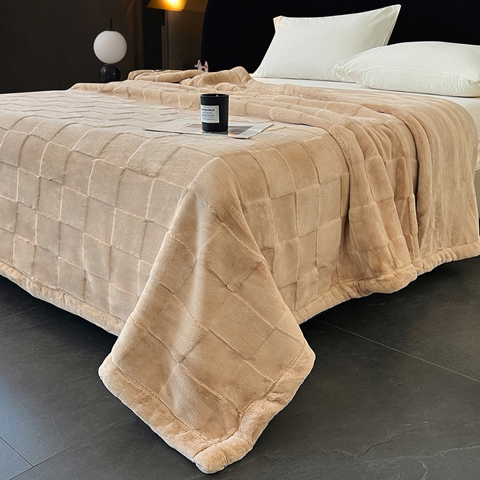 91家纺网 家纺一手货源 找家纺 凯轩毛毯网销专供 2025新款方格精品婚庆云毯毛毯 方格-香槟色