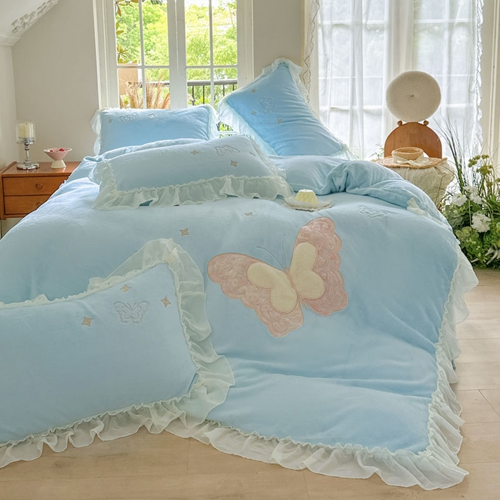 91家纺网 家纺一手货源 找家纺 （总）美洲琳 2025新款高克重全消光贴布绣花牛奶绒四件套