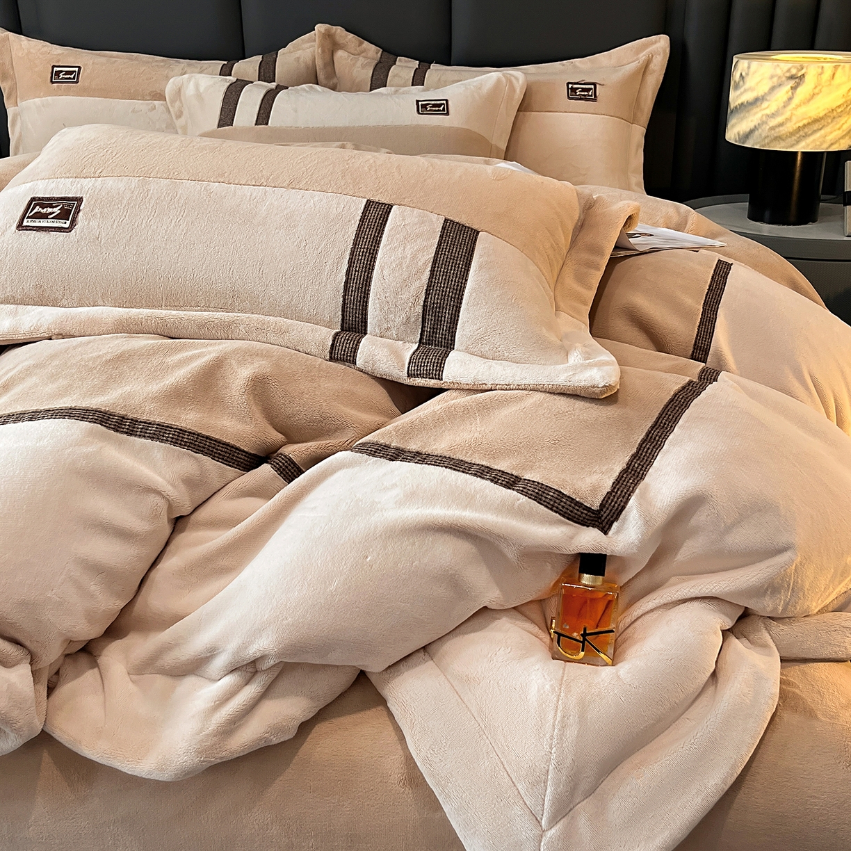 91家纺网 家纺一手货源 找家纺 （总）馨梦缘 2025新款全消光暖阳绒四件套牛奶绒四件套高端四件套（控价不低于268  -288）