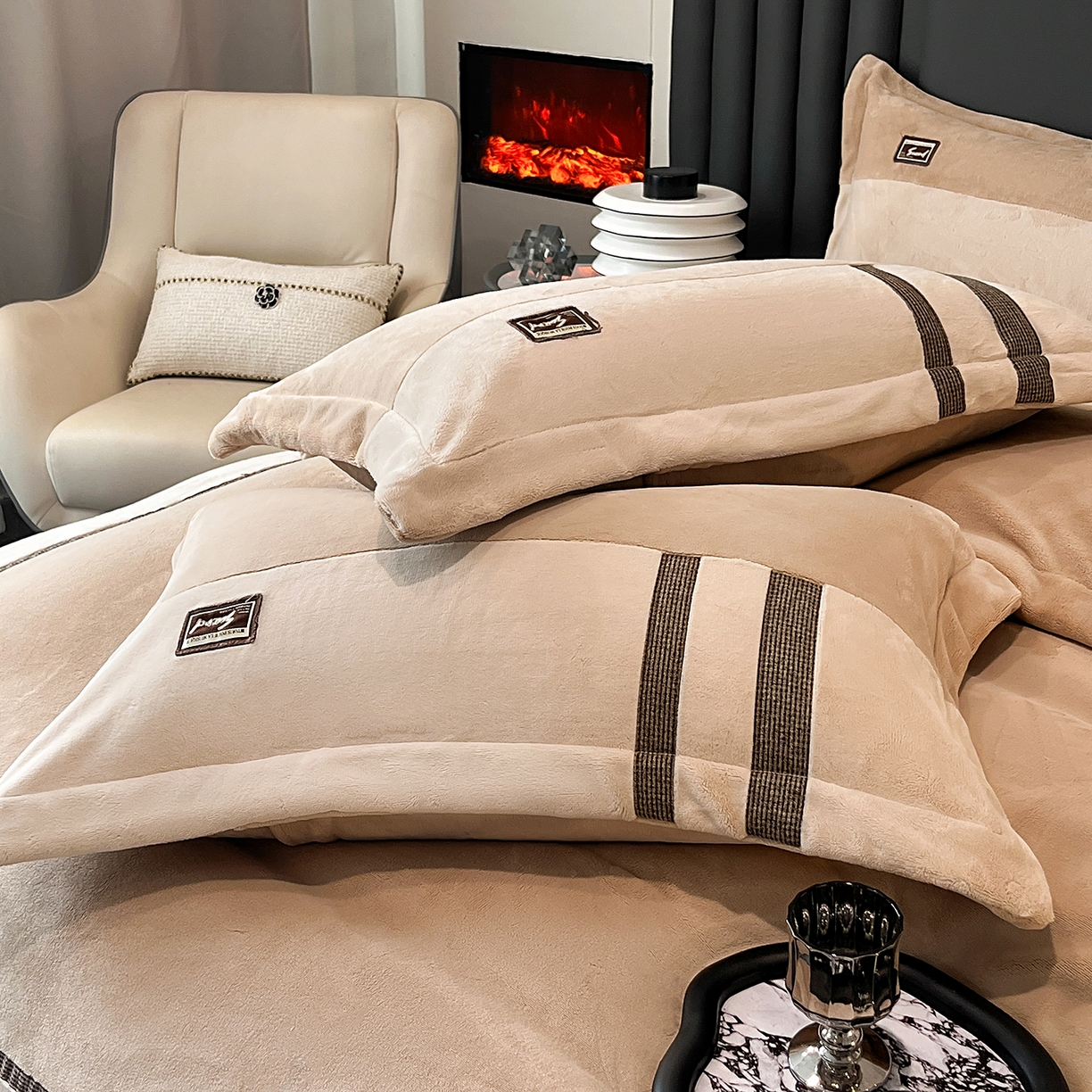 91家纺网 家纺一手货源 找家纺 （总）馨梦缘 2025新款全消光暖阳绒四件套牛奶绒四件套高端四件套（控价不低于268  -288）