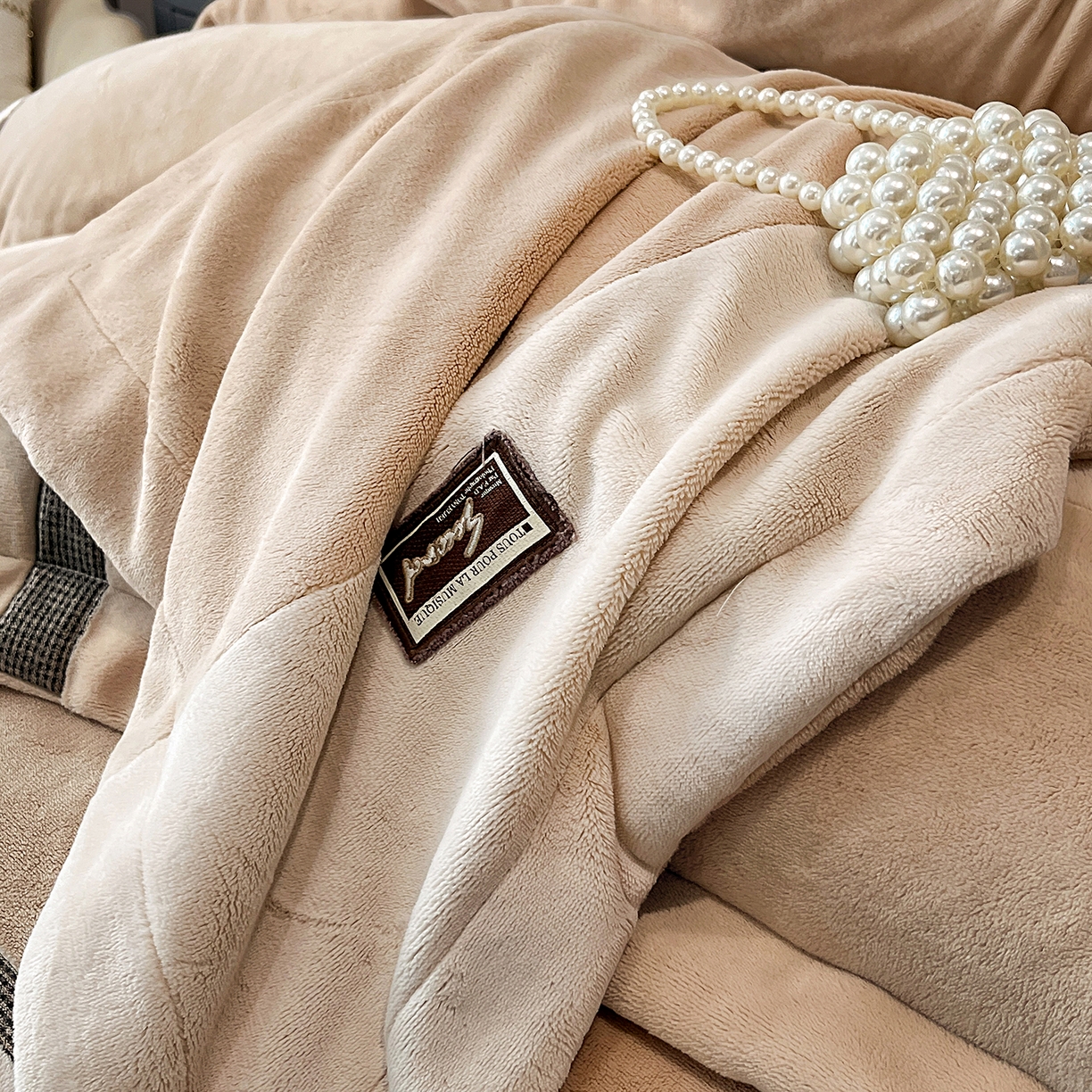 91家纺网 家纺一手货源 找家纺 （总）馨梦缘 2025新款全消光暖阳绒四件套牛奶绒四件套高端四件套（控价不低于268  -288）