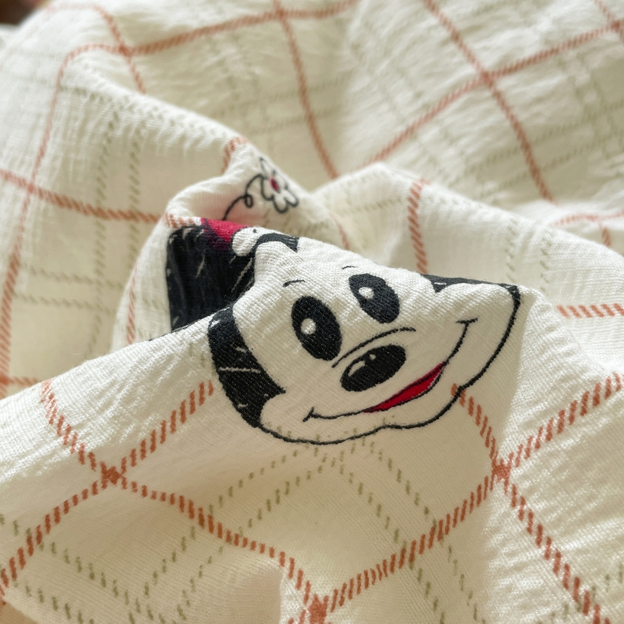 91家纺网 家纺一手货源 找家纺 铺尚美家纺 2025新款云感提花双层纱系列 微甜米奇