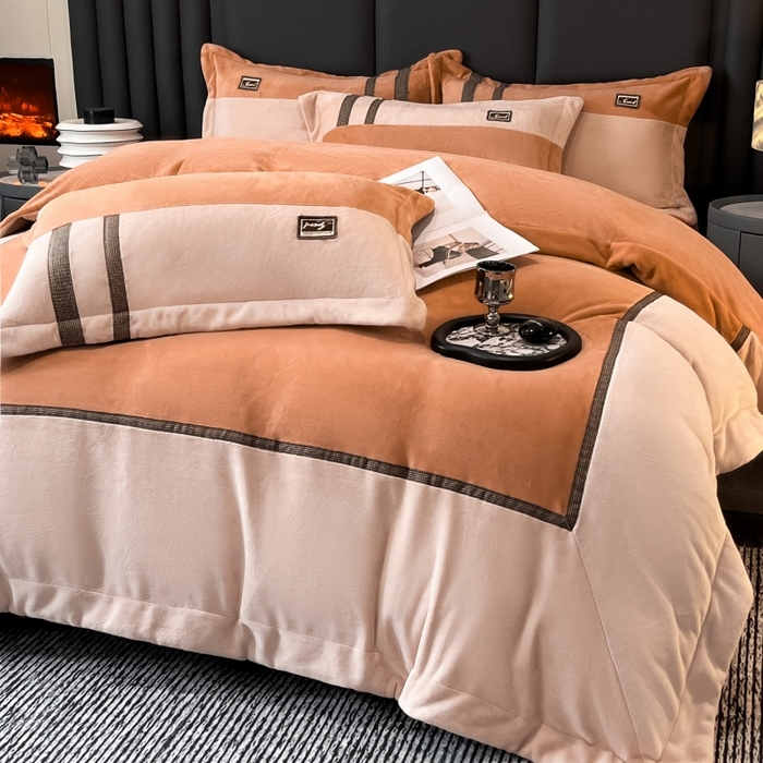 91家纺网 家纺一手货源 找家纺 馨梦缘 2025新款全消光暖阳绒四件套 永恒-简约桔+奶卡