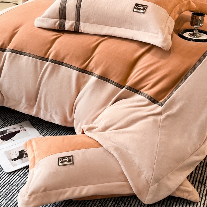 91家纺网 家纺一手货源 找家纺 馨梦缘 2025新款全消光暖阳绒四件套 永恒-简约桔+奶卡