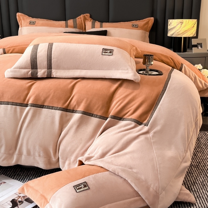 91家纺网 家纺一手货源 找家纺 馨梦缘 2025新款全消光暖阳绒四件套 永恒-简约桔+奶卡
