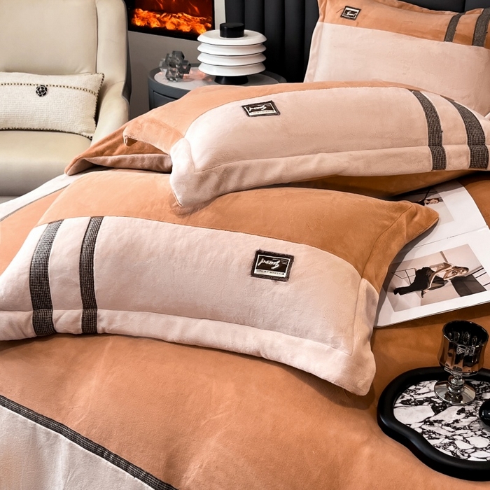 91家纺网 家纺一手货源 找家纺 馨梦缘 2025新款全消光暖阳绒四件套 永恒-简约桔+奶卡