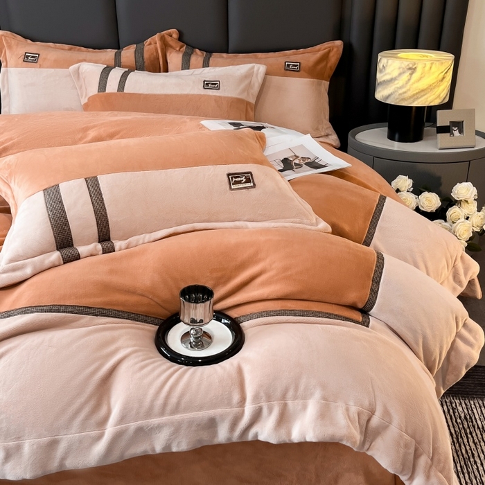 91家纺网 家纺一手货源 找家纺 馨梦缘 2025新款全消光暖阳绒四件套 永恒-简约桔+奶卡