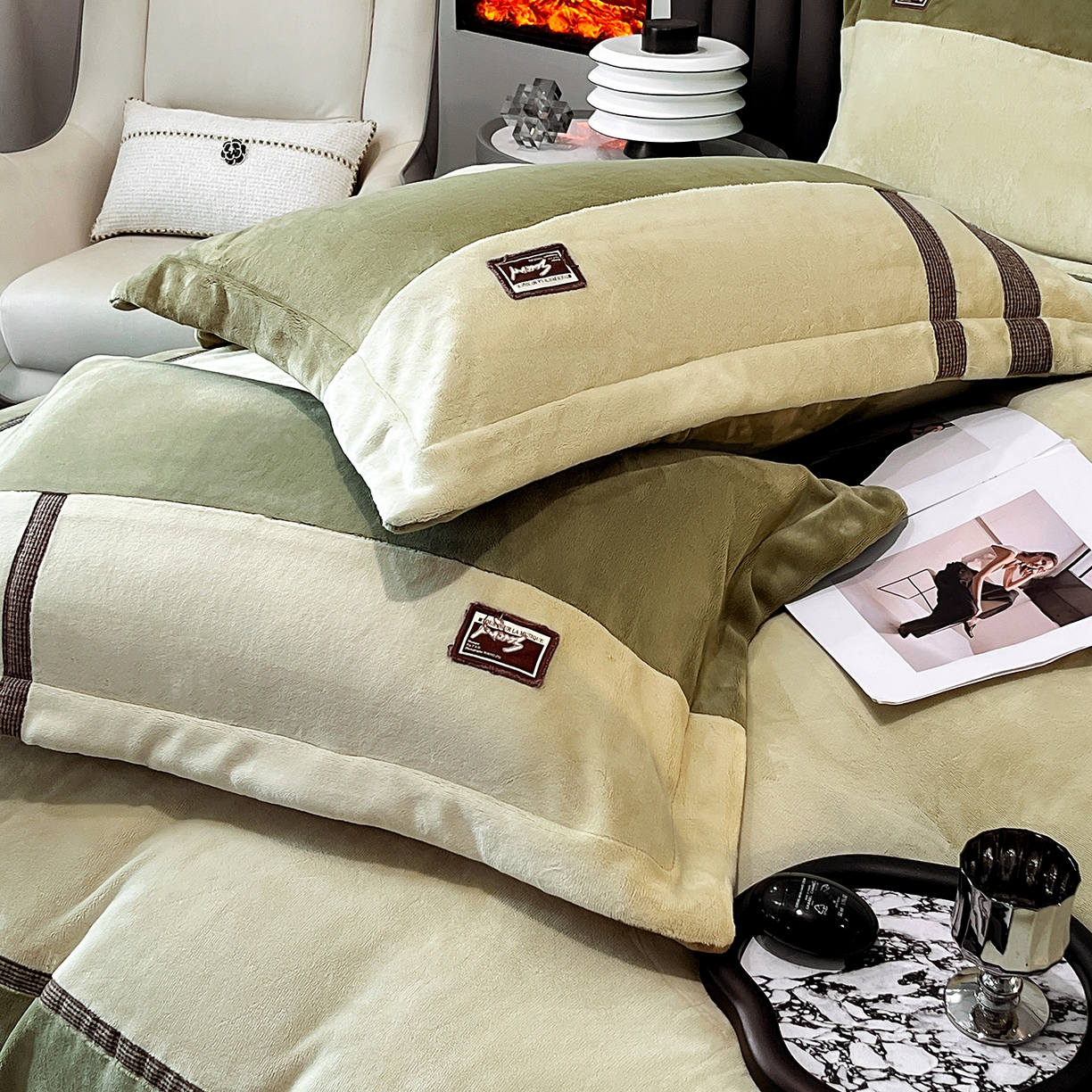 91家纺网 家纺一手货源 找家纺 馨梦缘 2025新款全消光暖阳绒四件套 永恒-浅绿+山青