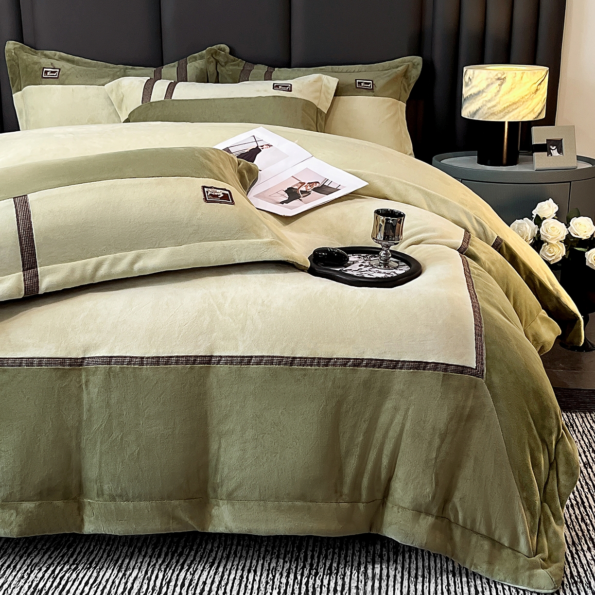 91家纺网 家纺一手货源 找家纺 馨梦缘 2025新款全消光暖阳绒四件套 永恒-浅绿+山青