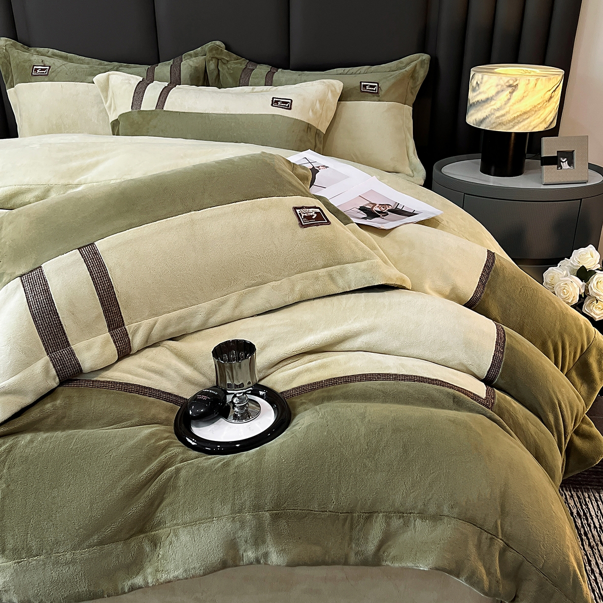 91家纺网 家纺一手货源 找家纺 馨梦缘 2025新款全消光暖阳绒四件套 永恒-浅绿+山青