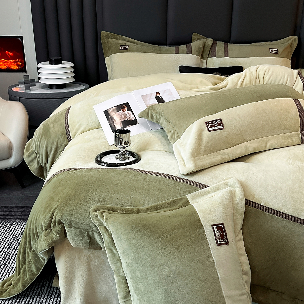 91家纺网 家纺一手货源 找家纺 馨梦缘 2025新款全消光暖阳绒四件套 永恒-浅绿+山青