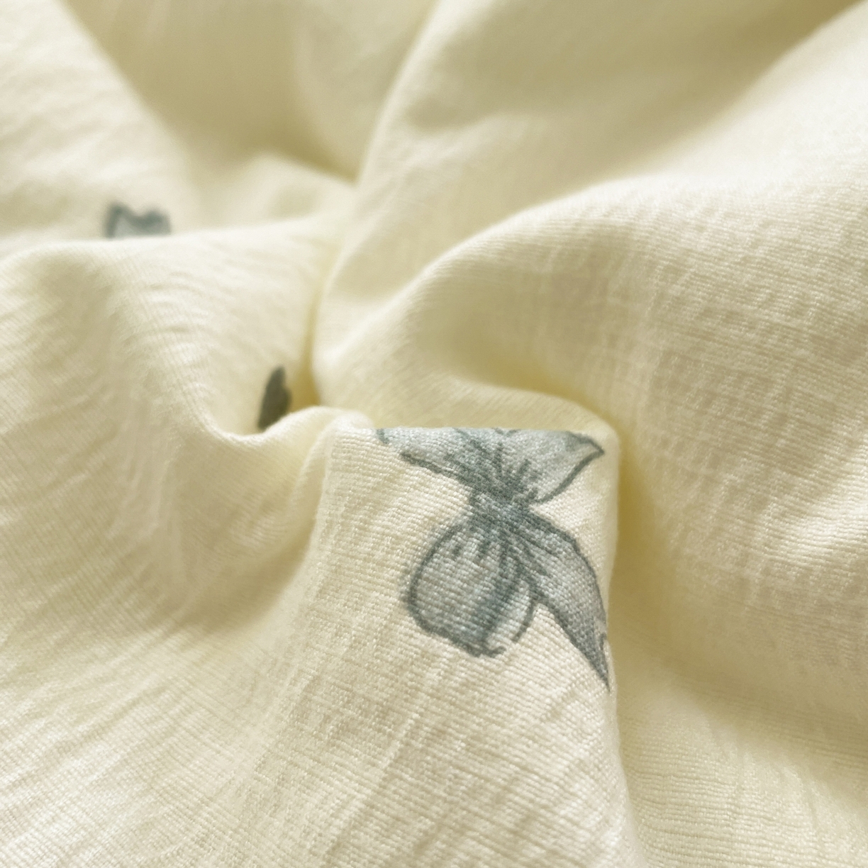 91家纺网 家纺一手货源 找家纺 铺尚美家纺 2025新款云感提花双层纱系列 相思-蓝