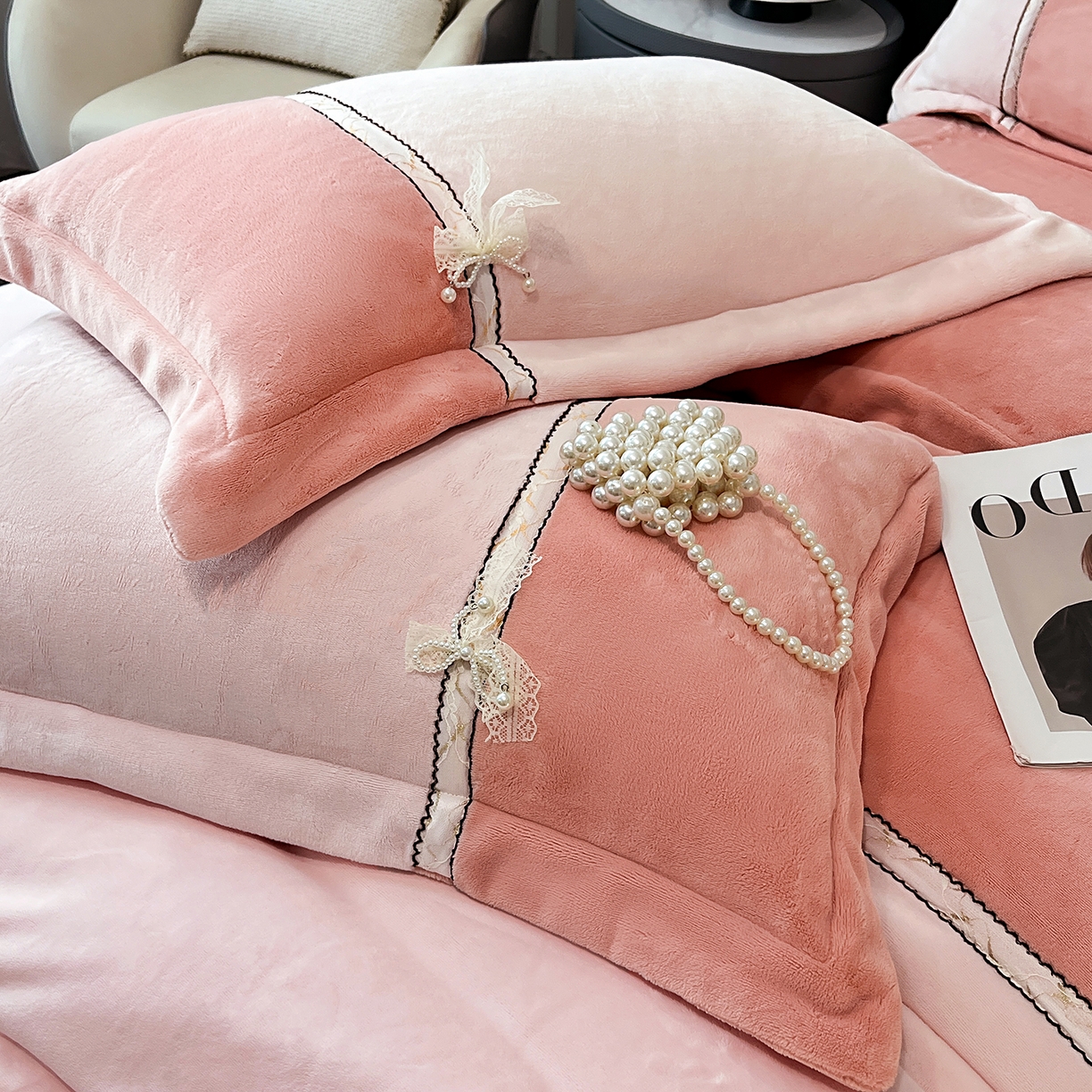 91家纺网 家纺一手货源 找家纺 馨梦缘 2025新款全消光暖阳绒四件套 珍爱款-橙粉+靓粉