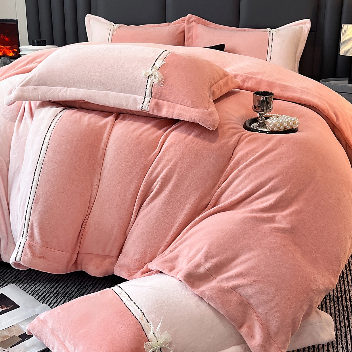 91家纺网 家纺一手货源 找家纺 馨梦缘 2025新款全消光暖阳绒四件套 珍爱款-橙粉+靓粉