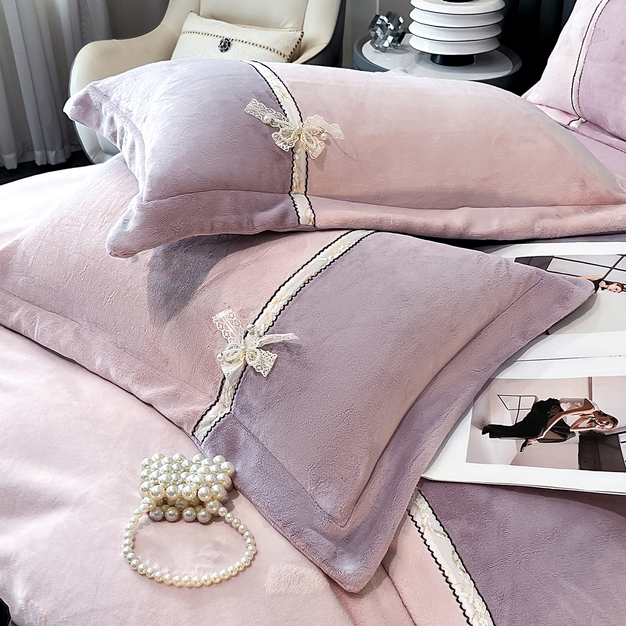 91家纺网 家纺一手货源 找家纺 馨梦缘 2025新款全消光暖阳绒四件套 珍爱款-浪漫紫+浅粉