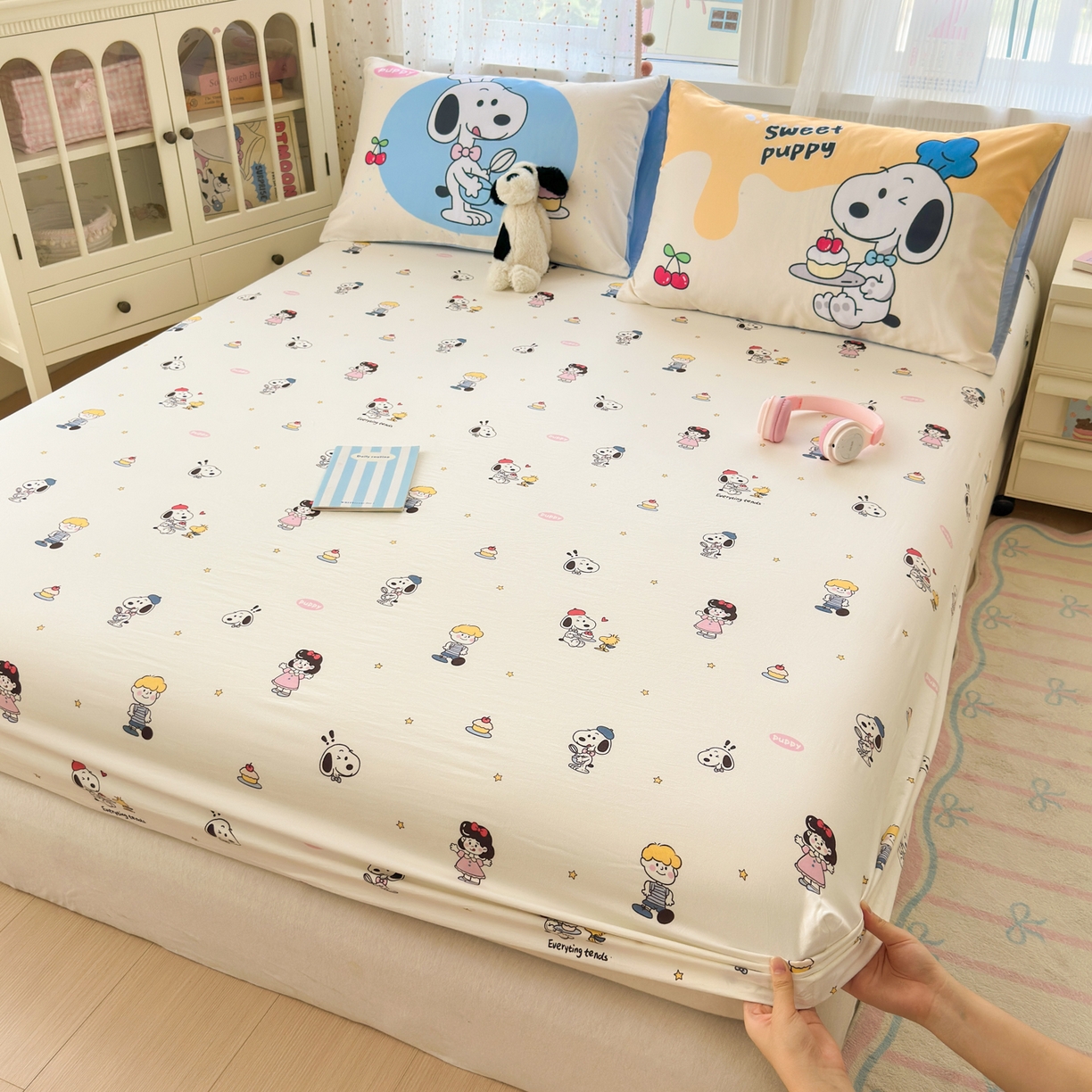 91家纺网 家纺一手货源 找家纺 一霖家纺 2025新款云朵棉小清新印花床笠系列 单床笠-小努比