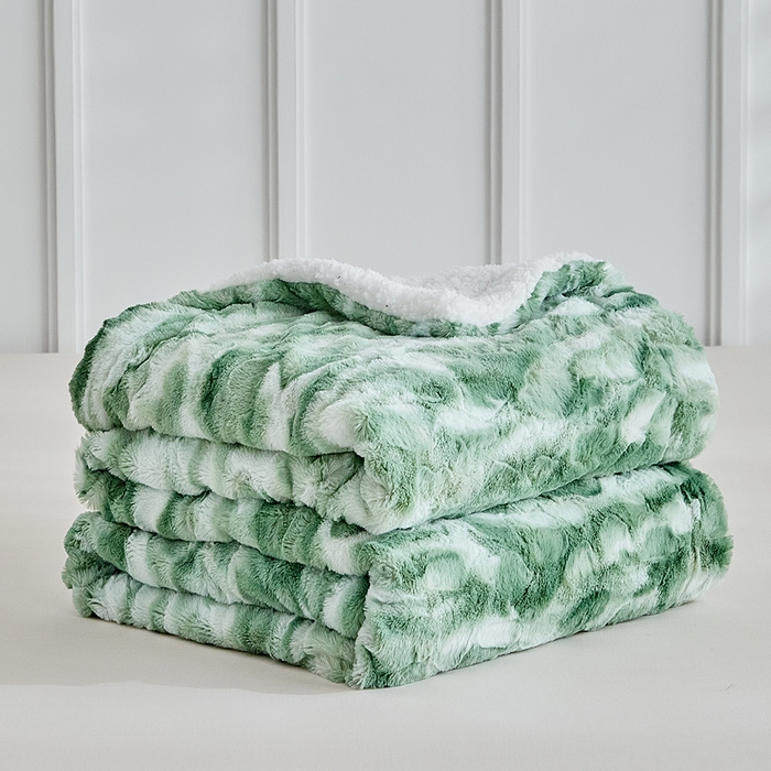 91家纺网 家纺一手货源 找家纺 缘生活 2025新款消光印花毛毯 四季通用盖毯多功能毛毯家居备用毯简单大气 消光印花毛毯-绿色