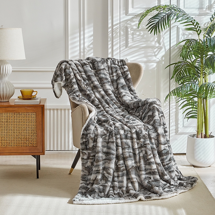 91家纺网 家纺一手货源 找家纺 缘生活 2025新款消光印花毛毯 四季通用盖毯多功能毛毯家居备用毯简单大气 消光印花毛毯-灰色