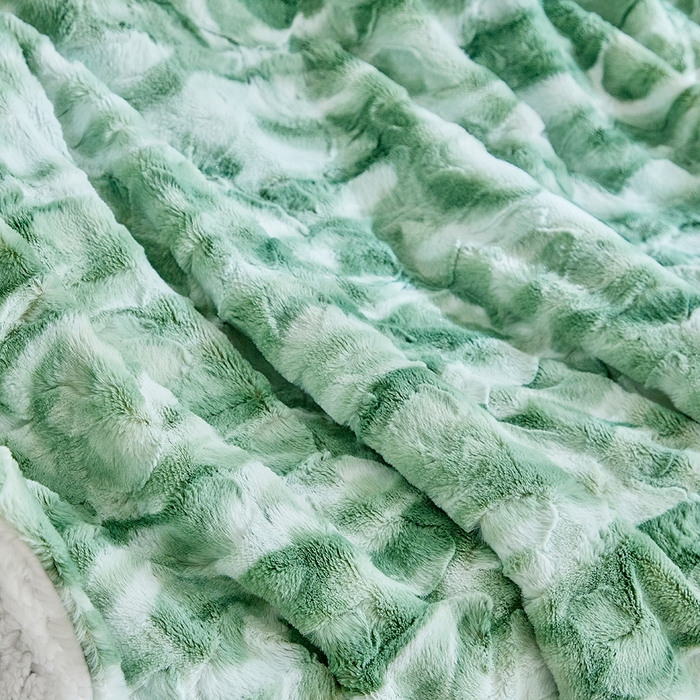 91家纺网 家纺一手货源 找家纺 缘生活 2025新款消光印花毛毯 四季通用盖毯多功能毛毯家居备用毯简单大气 消光印花毛毯-绿色