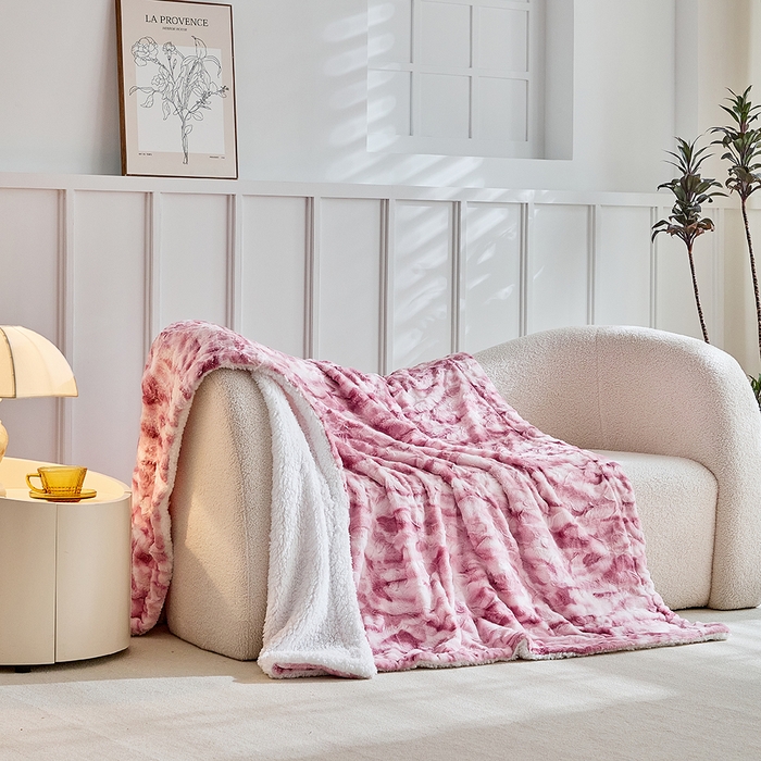 91家纺网 家纺一手货源 找家纺 缘生活 2025新款消光印花毛毯 四季通用盖毯多功能毛毯家居备用毯简单大气 消光印花毛毯-粉色
