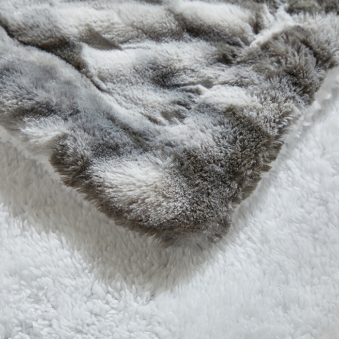 91家纺网 家纺一手货源 找家纺 缘生活 2025新款消光印花毛毯 四季通用盖毯多功能毛毯家居备用毯简单大气 消光印花毛毯-灰色