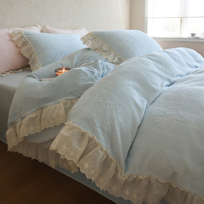 91家纺网 家纺一手货源 找家纺 （总）万盛家纺 2025新款韩版牛奶绒花边四件套-翩翩蝴蝶