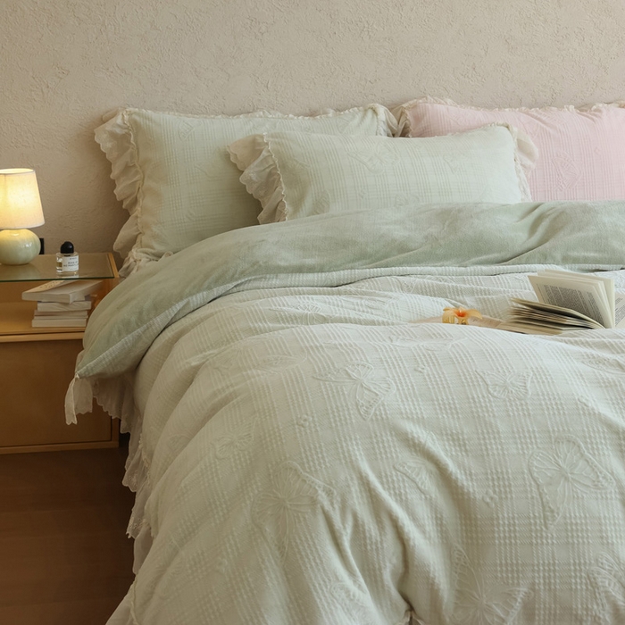 91家纺网 家纺一手货源 找家纺 万盛家纺 2025新款韩版牛奶绒花边四件套-翩翩蝴蝶 翩翩蝴蝶 绿色