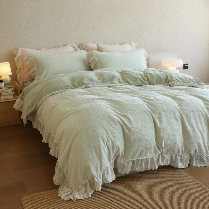 91家纺网 家纺一手货源 找家纺 万盛家纺 2025新款韩版牛奶绒花边四件套-翩翩蝴蝶 翩翩蝴蝶 绿色