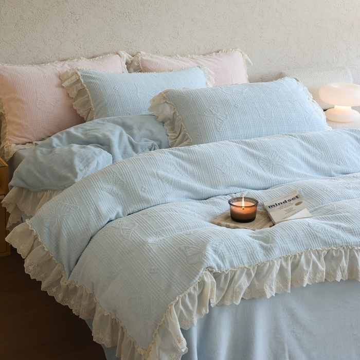 91家纺网 家纺一手货源 找家纺 万盛家纺 2025新款韩版牛奶绒花边四件套-翩翩蝴蝶 翩翩蝴蝶 蓝色