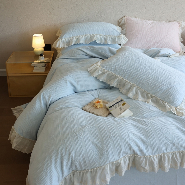 91家纺网 家纺一手货源 找家纺 万盛家纺 2025新款韩版牛奶绒花边四件套-翩翩蝴蝶 翩翩蝴蝶 蓝色