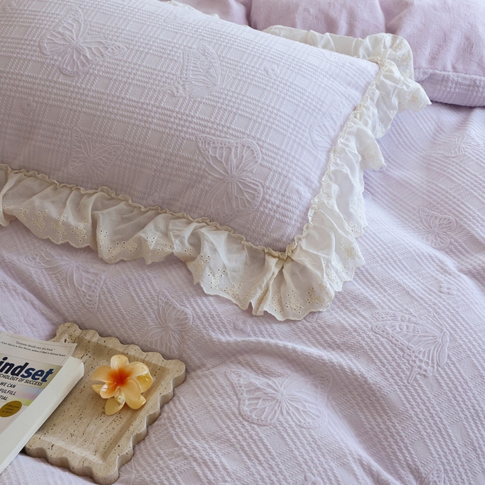 91家纺网 家纺一手货源 找家纺 万盛家纺 2025新款韩版牛奶绒花边四件套-翩翩蝴蝶 翩翩蝴蝶 紫色