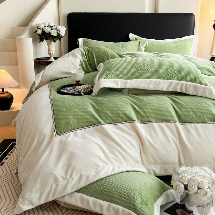 91家纺网 家纺一手货源 找家纺 馨梦缘 2025新款高克重雕花牛奶绒四件套 玫瑰-绿