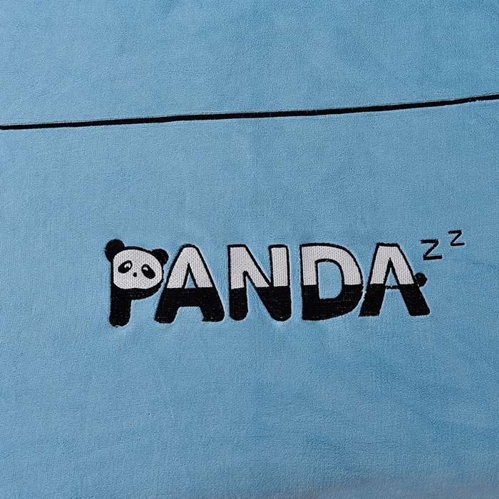 91家纺网 家纺一手货源 找家纺 炫拼家纺 2025新款小熊猫刺绣款高克重牛奶绒四件套 小熊猫-婴儿蓝