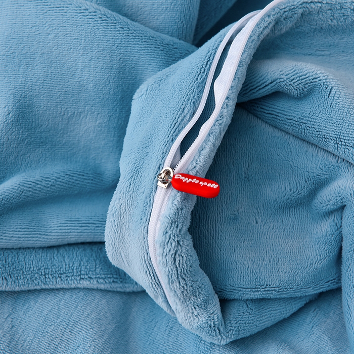 91家纺网 家纺一手货源 找家纺 炫拼家纺 2025新款小熊猫刺绣款高克重牛奶绒四件套 小熊猫-婴儿蓝