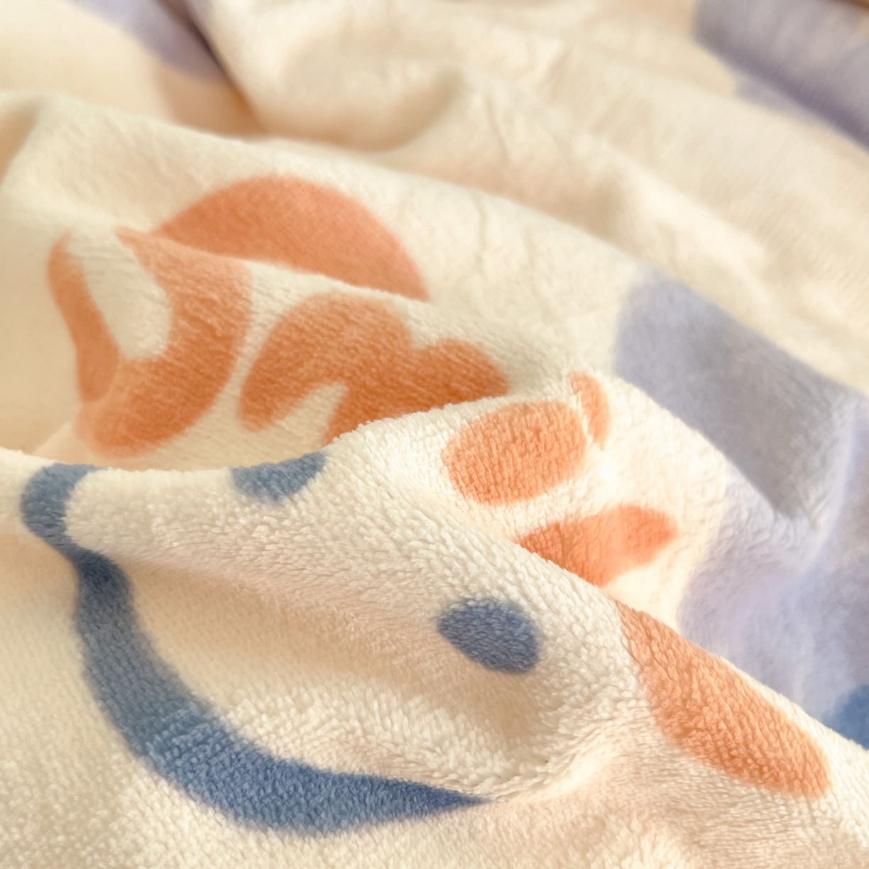 91家纺网 家纺一手货源 找家纺 贝扬思家纺 2025新款软fufu加厚保暖可爱系牛奶绒宿舍床套件系列（小红书推荐）（提供买家秀） 蜡笔心