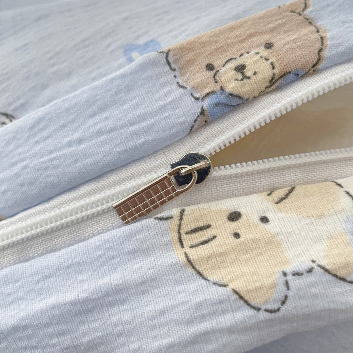 91家纺网 家纺一手货源 找家纺 铺尚美家纺 2025新款云感提花双层纱系列 小猫时光-蓝