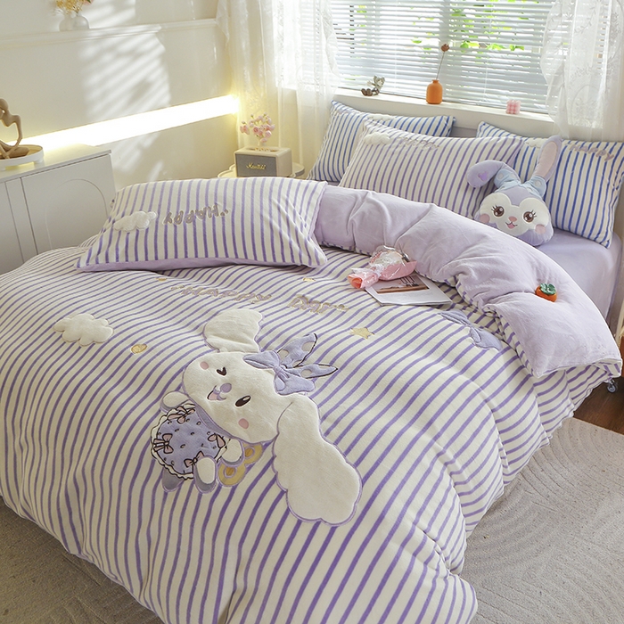 91家纺网 家纺一手货源 找家纺 美洲琳 2025新款卡通牛奶绒高克重四件套 戈薇狗-浅紫