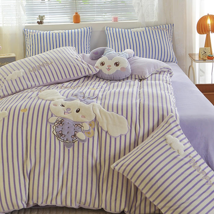 91家纺网 家纺一手货源 找家纺 美洲琳 2025新款卡通牛奶绒高克重四件套 戈薇狗-浅紫