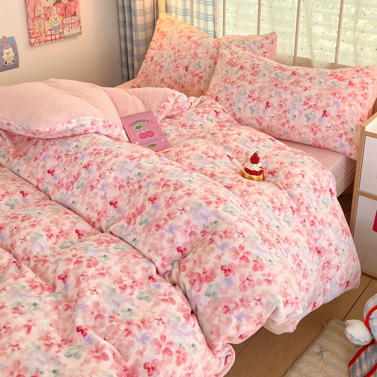 91家纺网 家纺一手货源 找家纺 贝扬思家纺 2025新款软fufu加厚保暖可爱系牛奶绒宿舍床套件系列（小红书推荐）（提供买家秀） 玫瑰粉黛