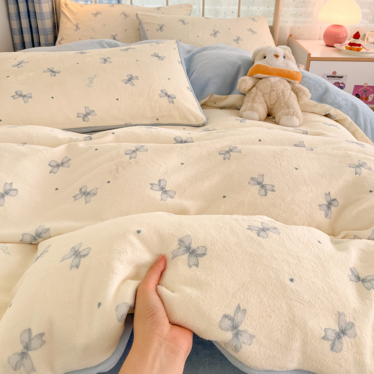 91家纺网 家纺一手货源 找家纺 贝扬思家纺 2025新款软fufu加厚保暖可爱系牛奶绒宿舍床套件系列（小红书推荐）（提供买家秀） 梦幻