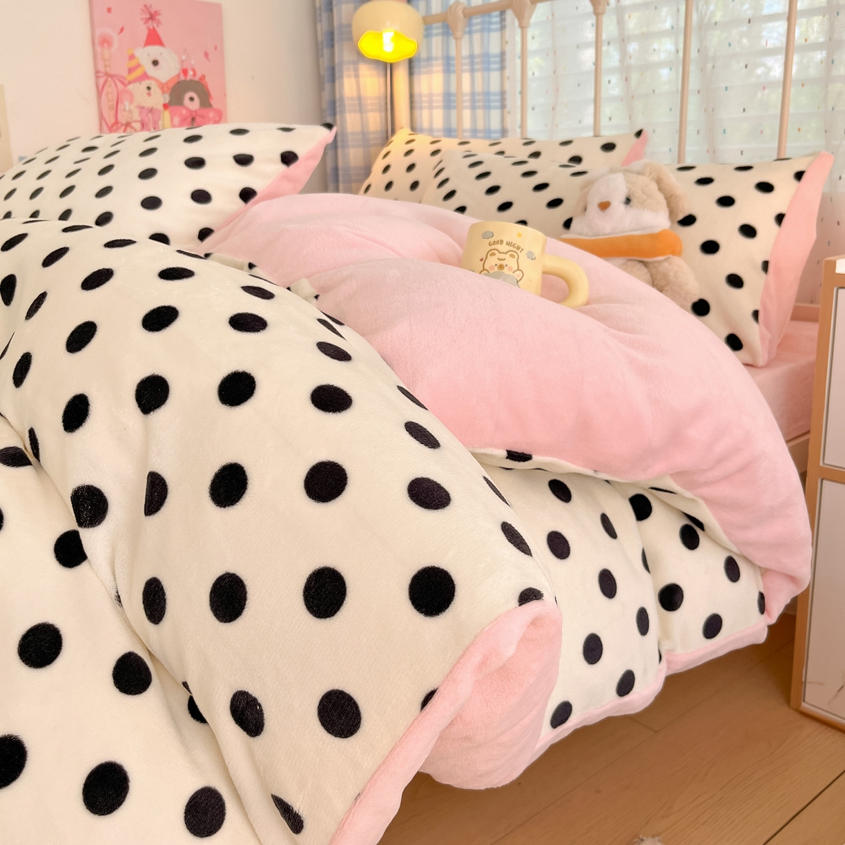 91家纺网 家纺一手货源 找家纺 贝扬思家纺 2025新款软fufu加厚保暖可爱系牛奶绒宿舍床套件系列（小红书推荐）（提供买家秀） 米珍珠