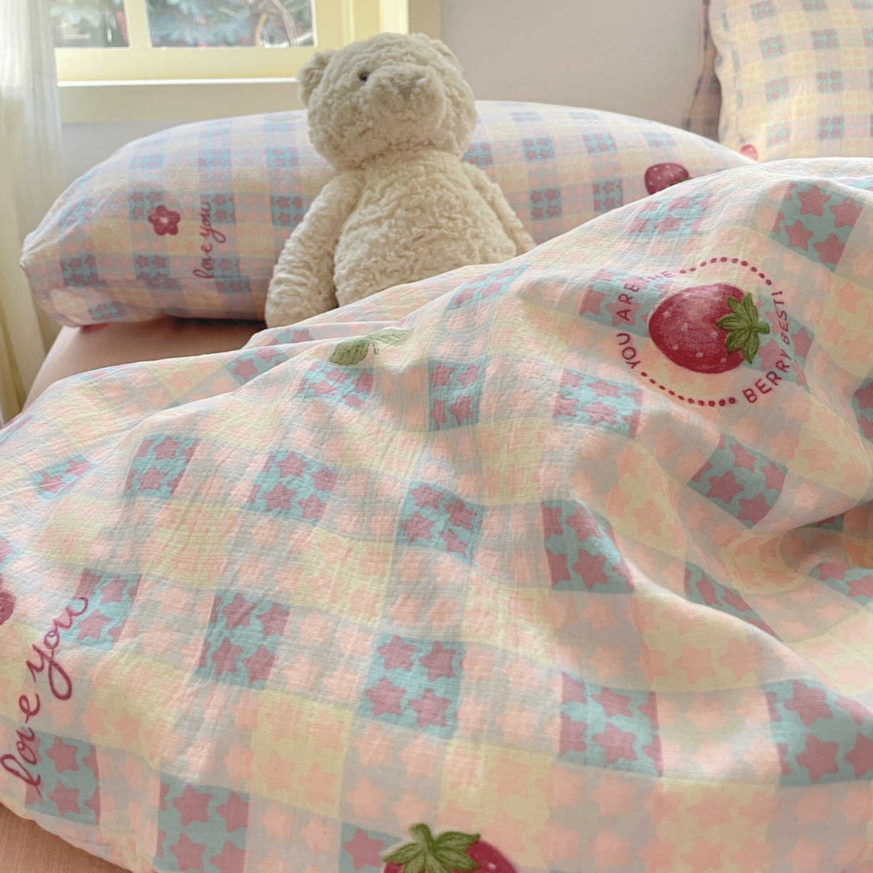 91家纺网 家纺一手货源 找家纺 铺尚美家纺 2025新款云感提花双层纱系列 有草莓的地方