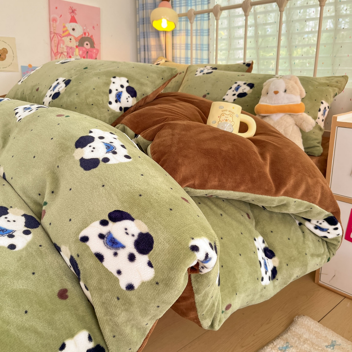 91家纺网 家纺一手货源 找家纺 贝扬思家纺 2025新款软fufu加厚保暖可爱系牛奶绒宿舍床套件系列（小红书推荐）（提供买家秀） 抹茶绿狗